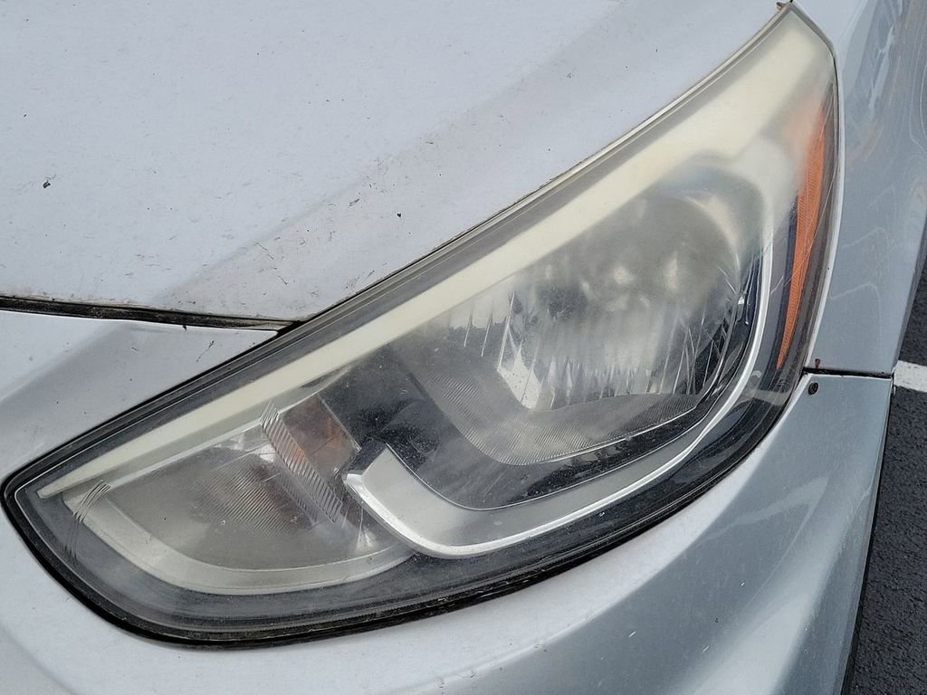 Used 2015 Hyundai Accent GS image 10