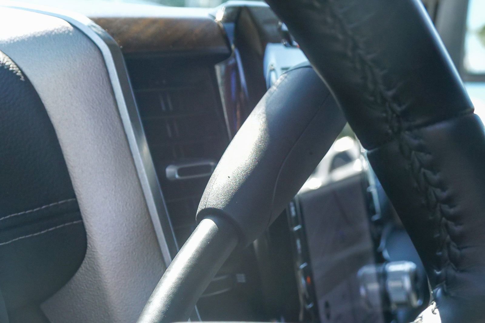 Used 2024 RAM 2500 Laramie w/ Safety Group image 18