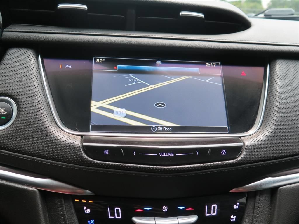 Used 2017 Cadillac XT5 Premium Luxury FWD image 17