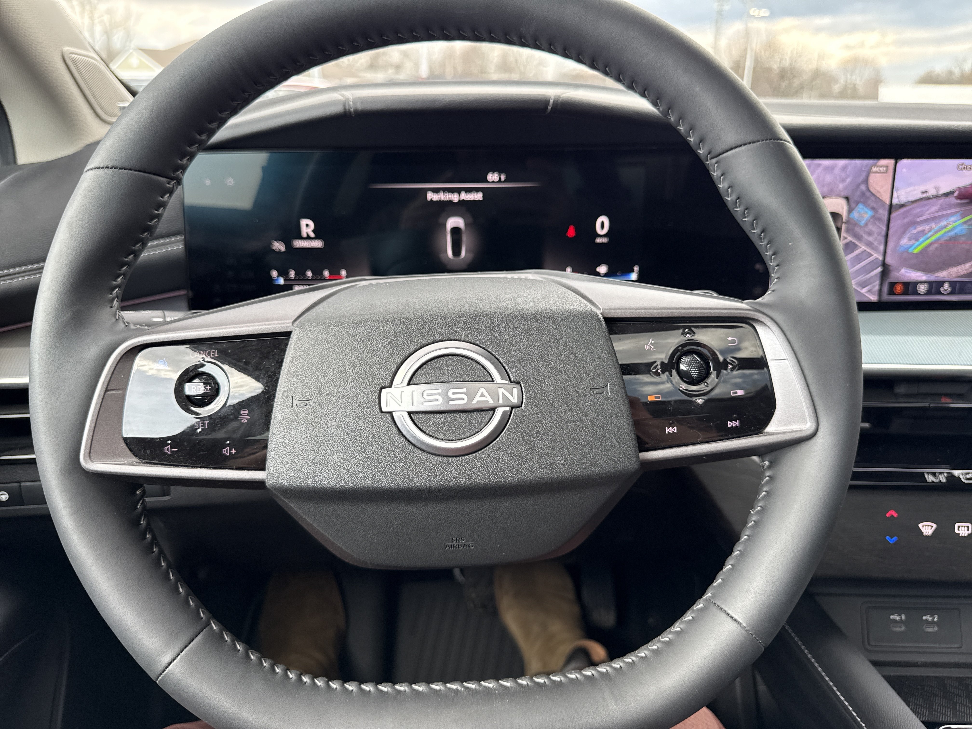Used 2025 Nissan Murano SL AWD/4WD image 9