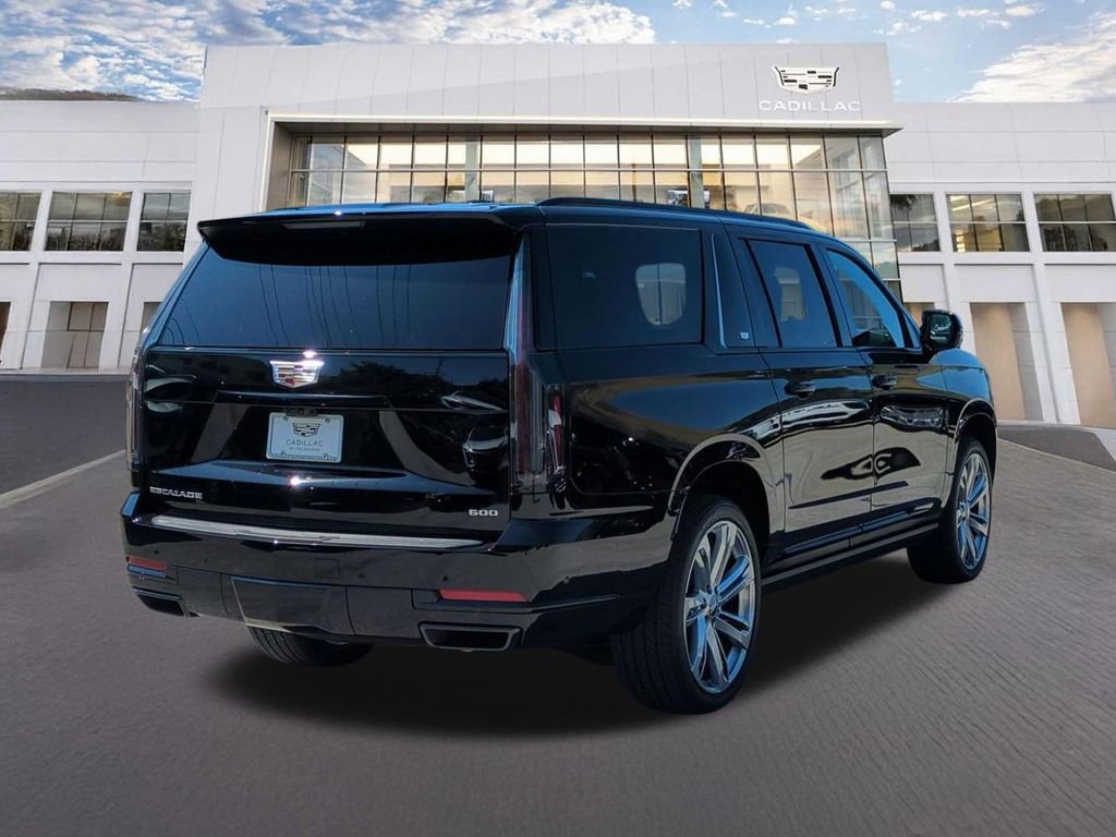 Used 2026 Cadillac Escalade ESV Sport w/ Touring Package image 5