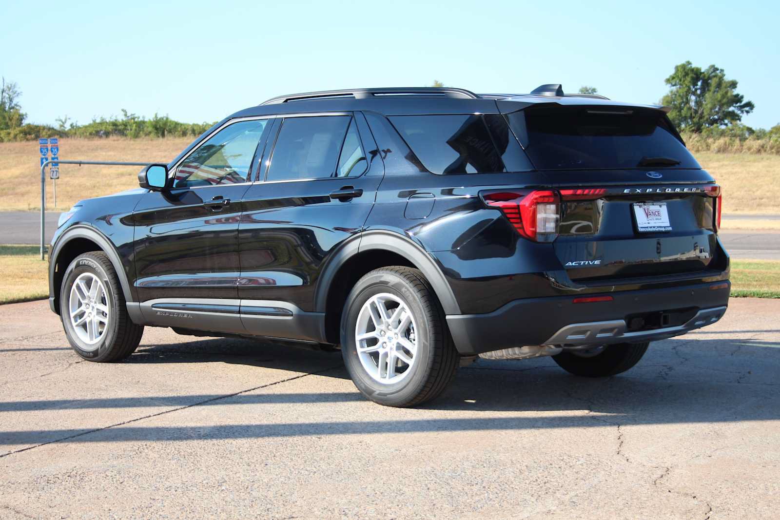 New 2026 Ford Explorer Active w/ Active Comfort Package RWD image 8