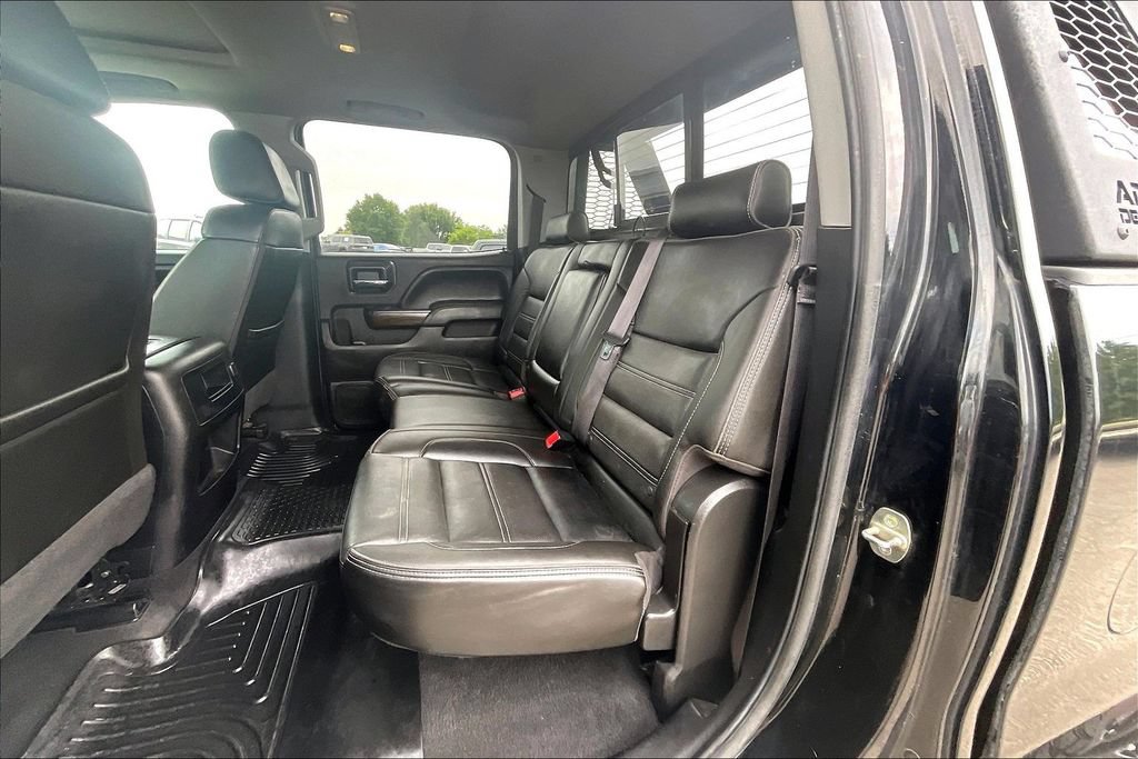 Used 2019 GMC Sierra 2500 Denali w/ Suspension Package, Off-Road AWD/4WD image 26