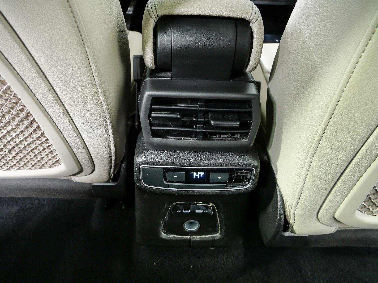 Used 2023 Audi Q4 e-tron Prestige AWD/4WD image 19