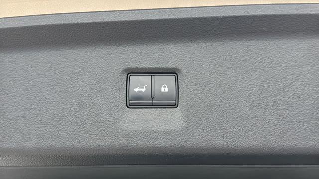 Used 2023 INFINITI QX60 Luxe image 30
