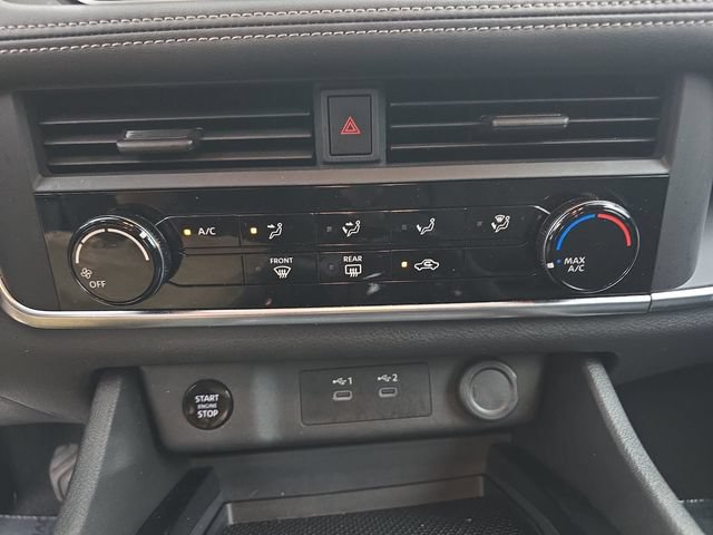 Used 2025 Nissan Rogue S AWD/4WD image 24