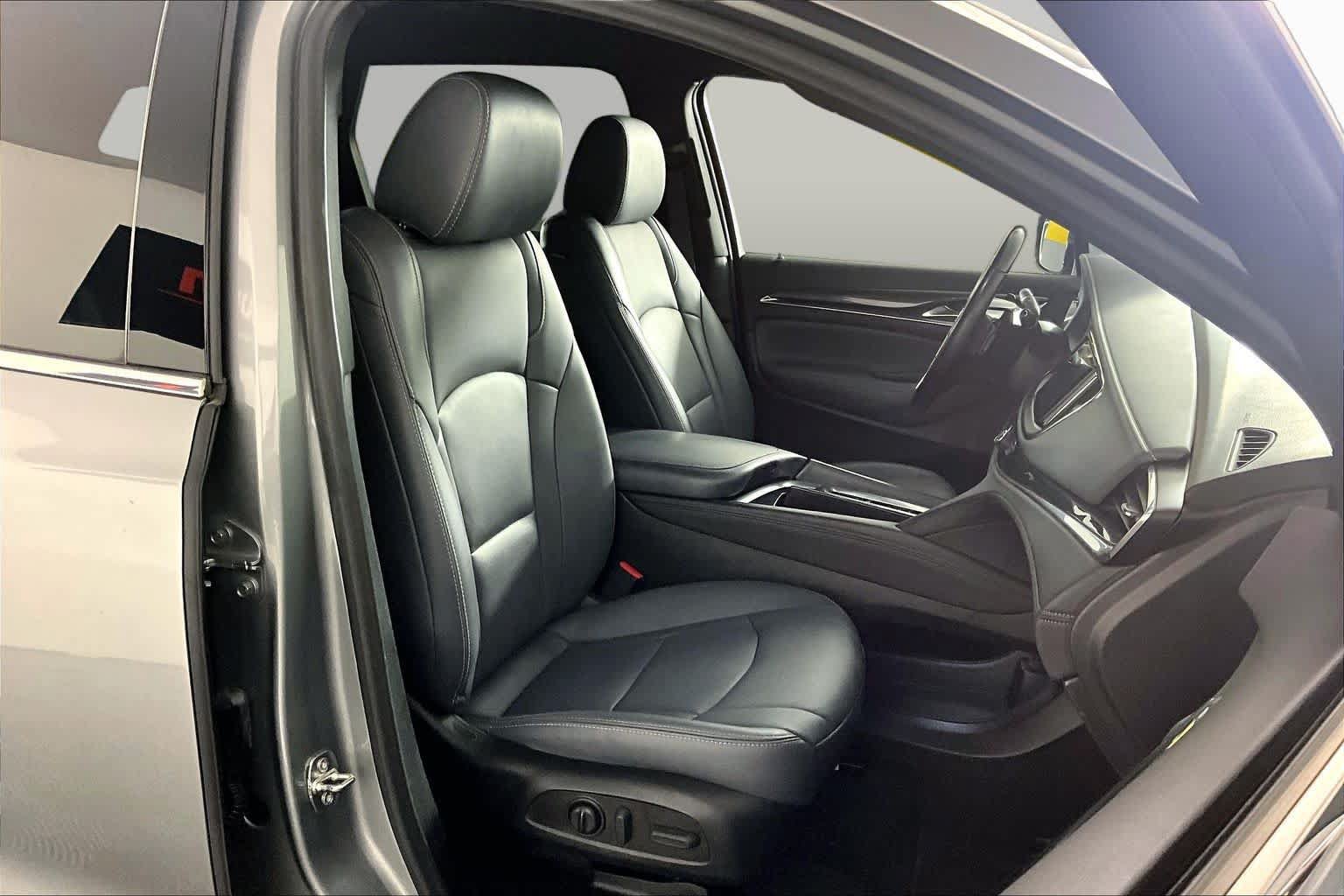 Certified 2023 Buick Enclave Essence w/ Sport Touring Edition FWD image 9