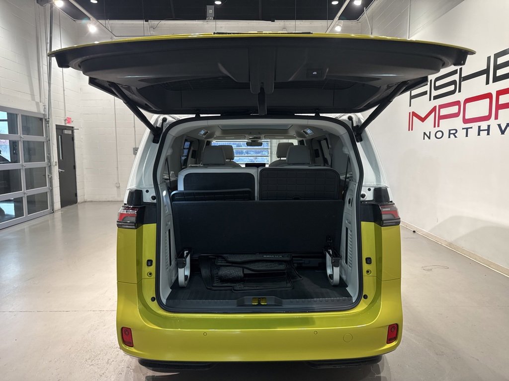 Used 2025 Volkswagen ID. Buzz 1st Edition image 34