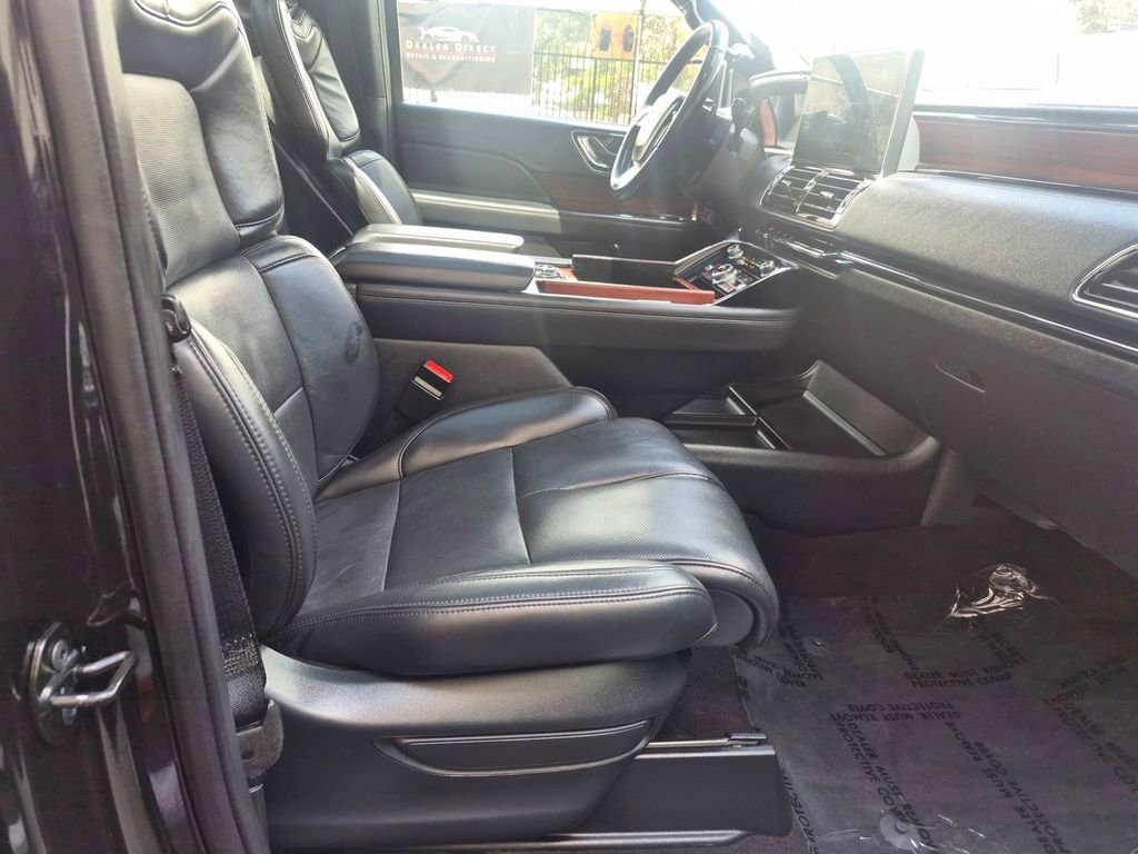 Used 2024 Lincoln Navigator Reserve AWD/4WD image 34