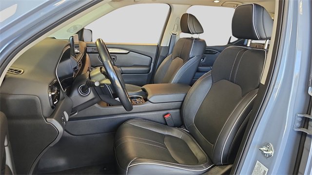 Used 2023 Honda Pilot Elite image 11