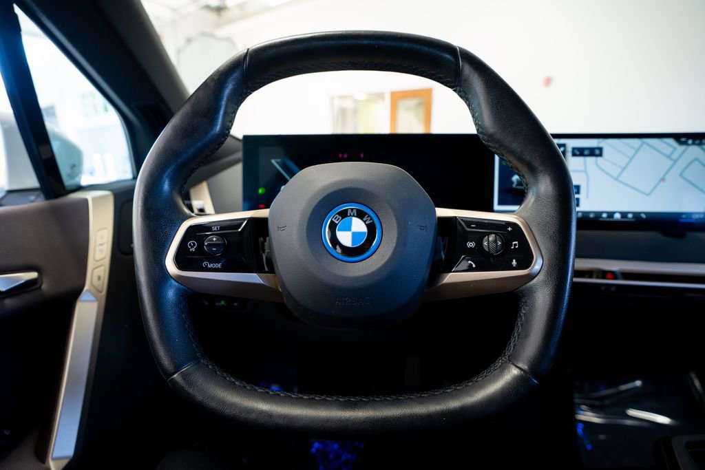 Used 2024 BMW iX xDrive50 w/ Sport Package AWD/4WD image 37