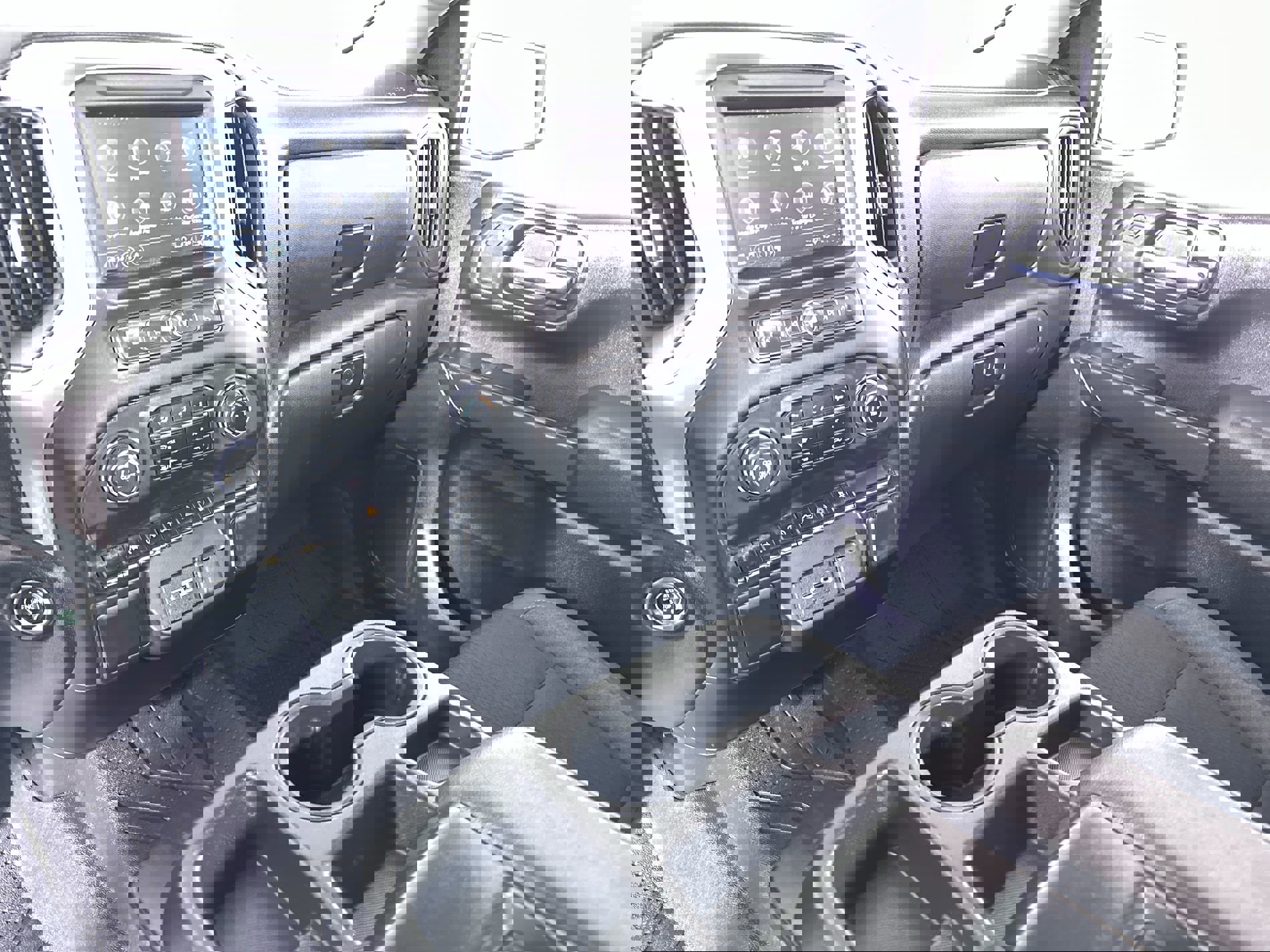 Used 2023 Chevrolet Silverado 1500 Custom image 72