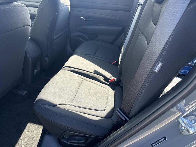 New 2026 Hyundai Tucson SE image 7