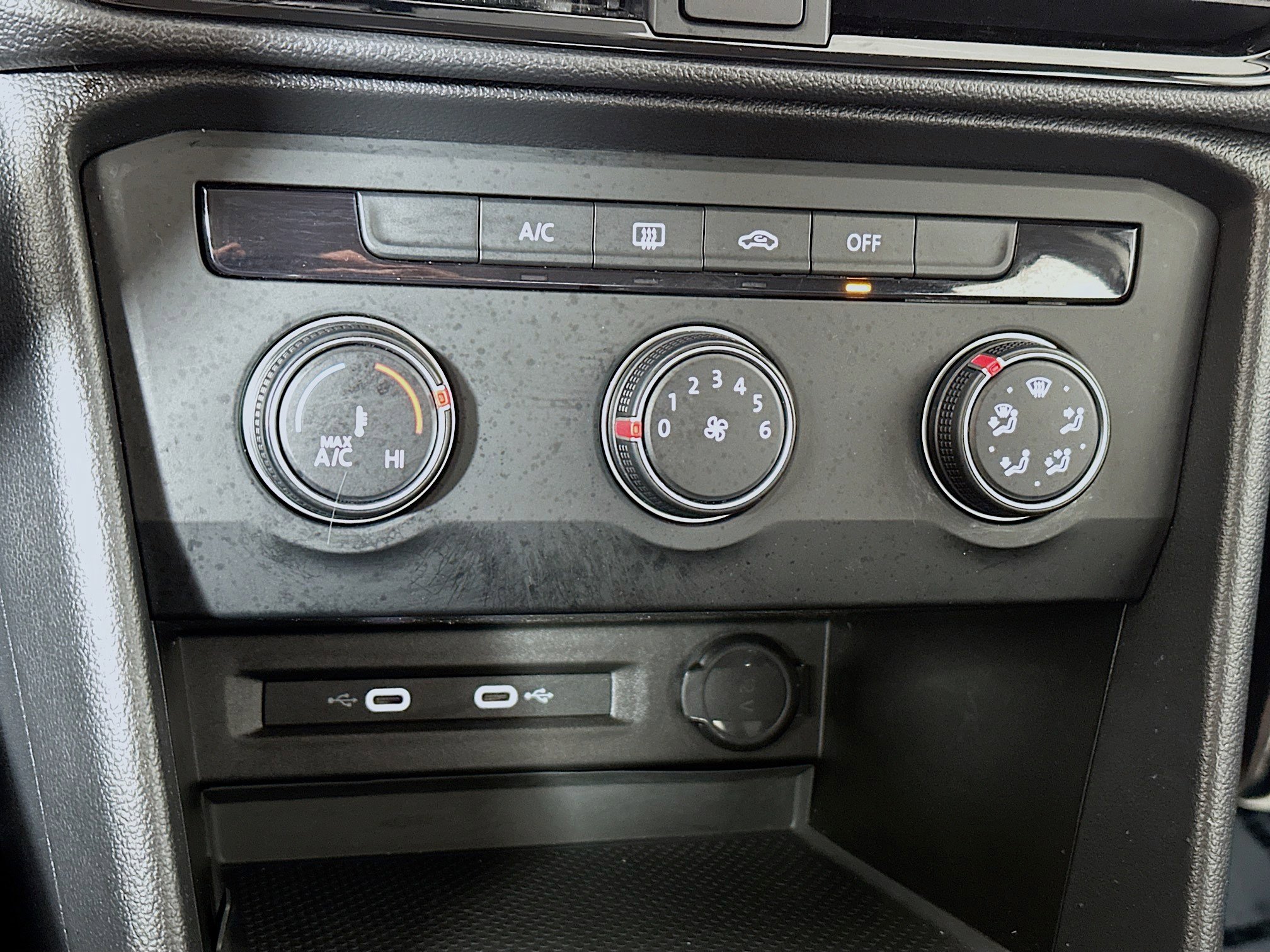 Used 2022 Volkswagen Taos S image 15