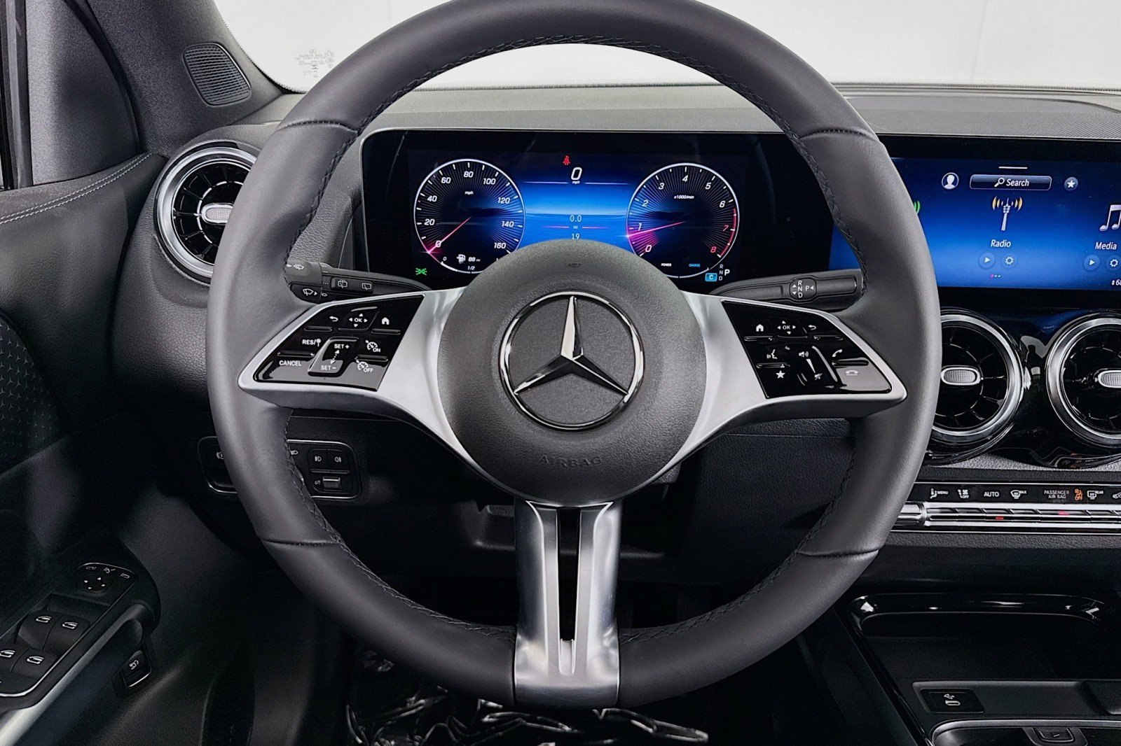 New 2026 Mercedes-Benz GLB 250 image 17