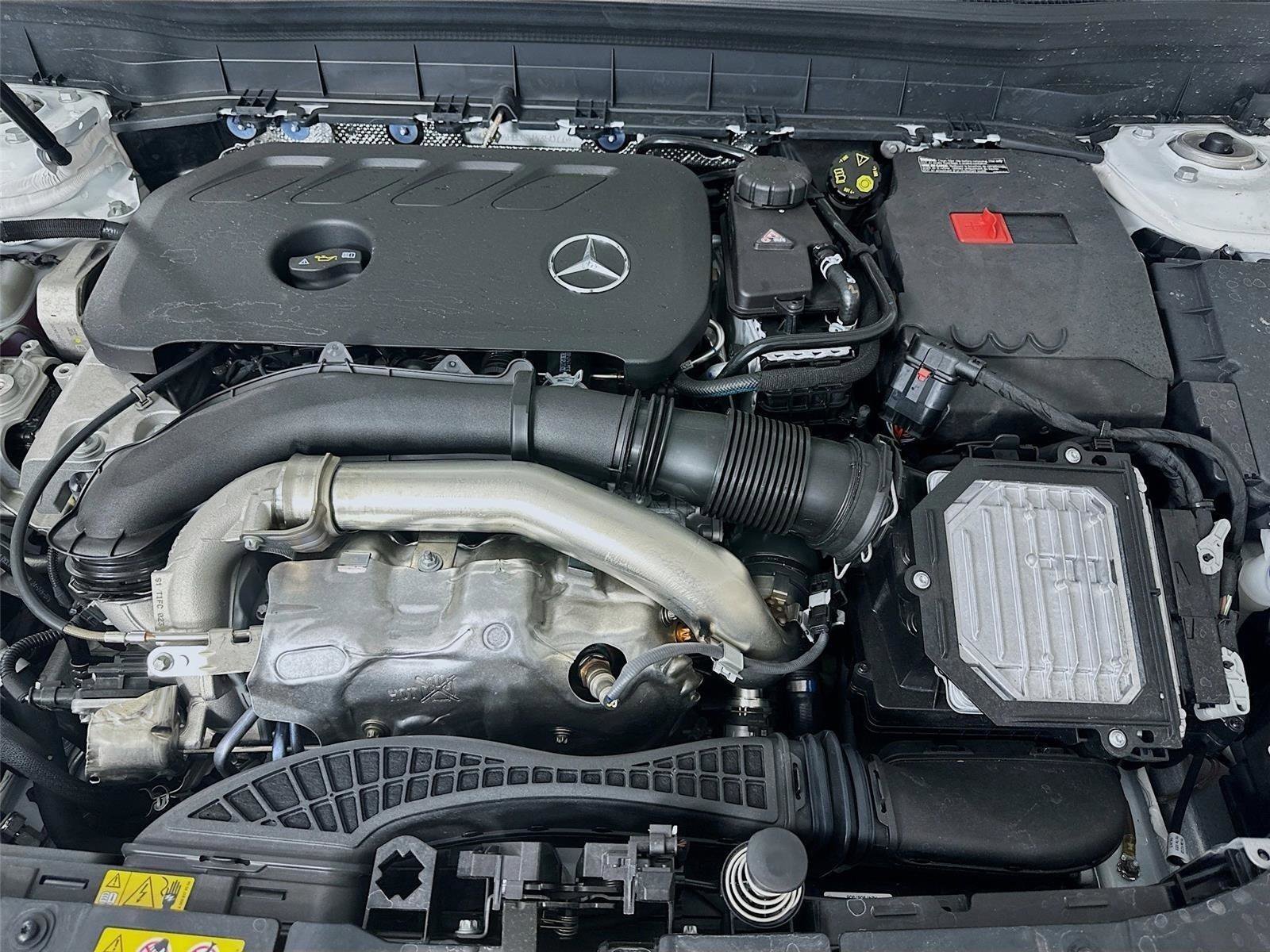 Certified 2025 Mercedes-Benz GLB 250 4MATIC image 36