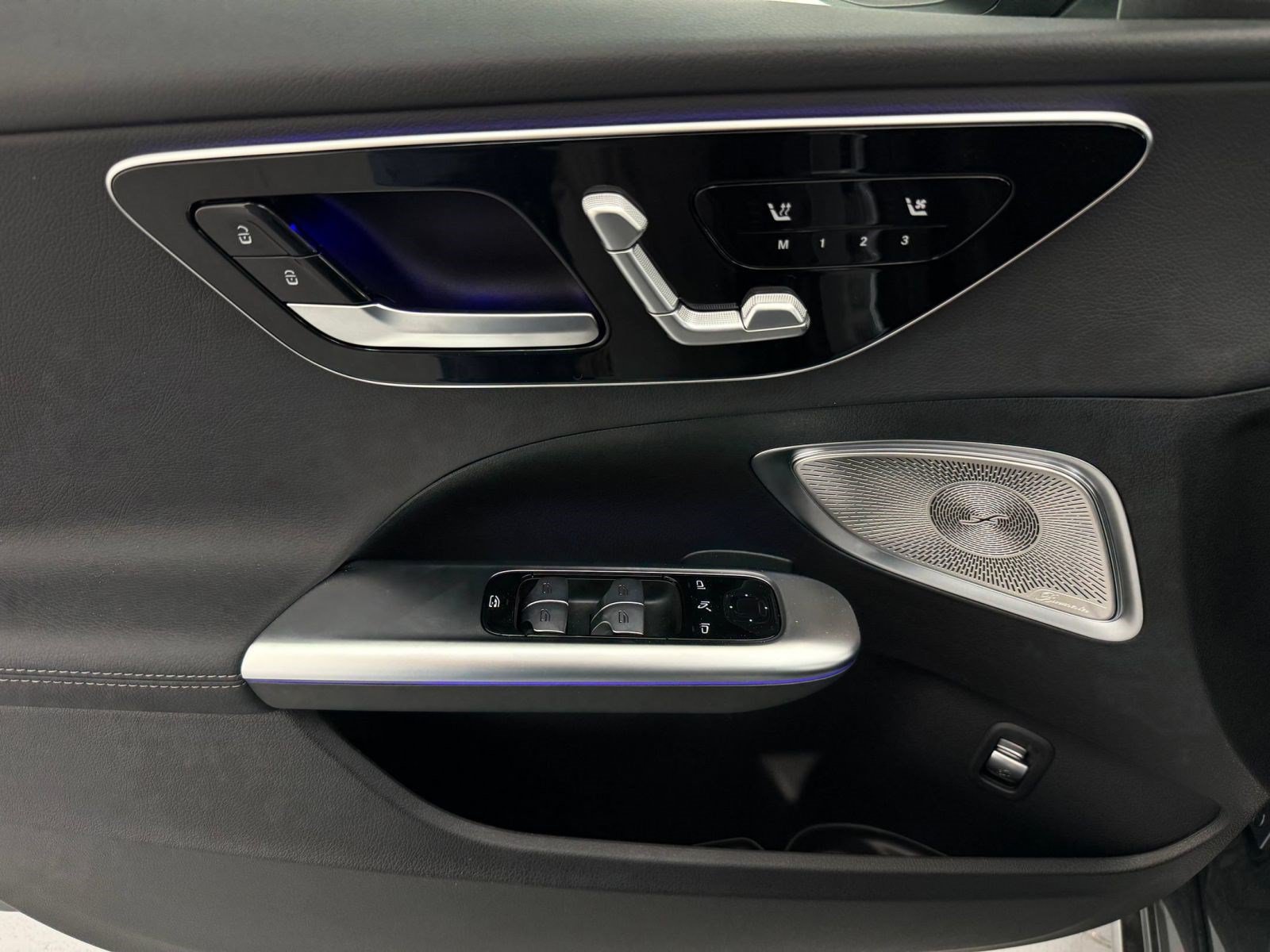 New 2026 Mercedes-Benz C 300 4MATIC Sedan image 11
