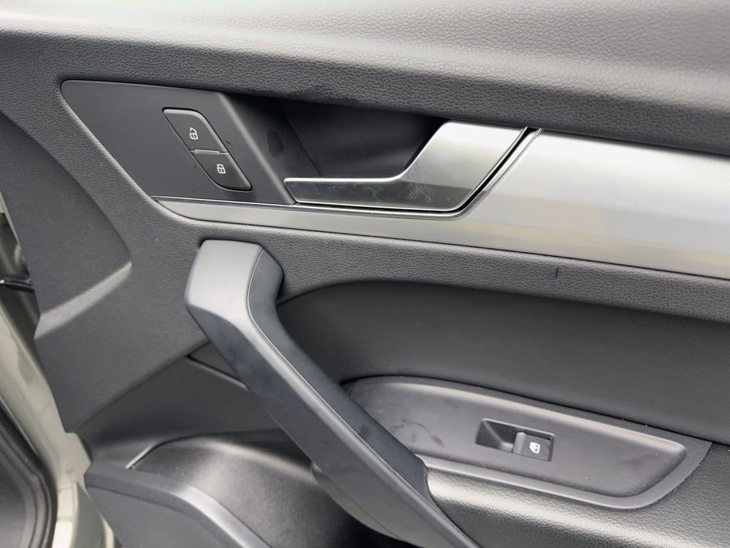 Used 2025 Audi Q5 2.0T Premium image 50