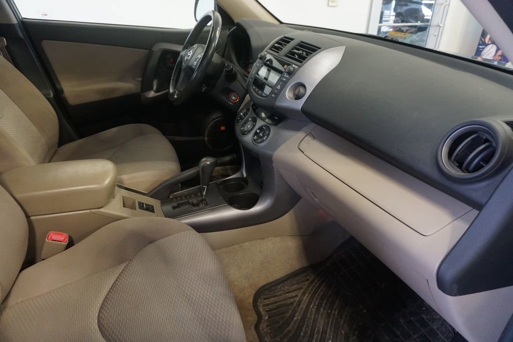 Used 2008 Toyota RAV4 Limited image 20