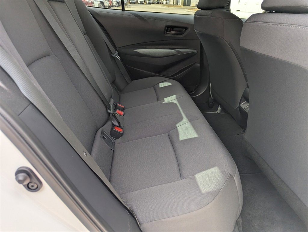 Used 2025 Toyota Corolla LE image 17