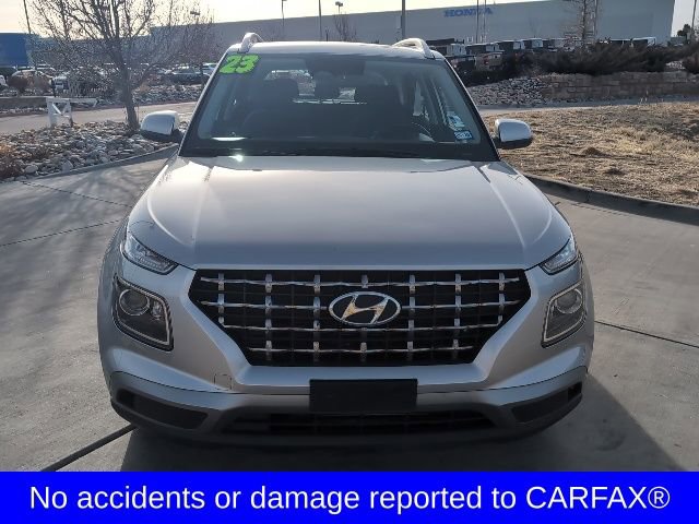 Used 2023 Hyundai Venue SEL w/ Cargo Package image 2