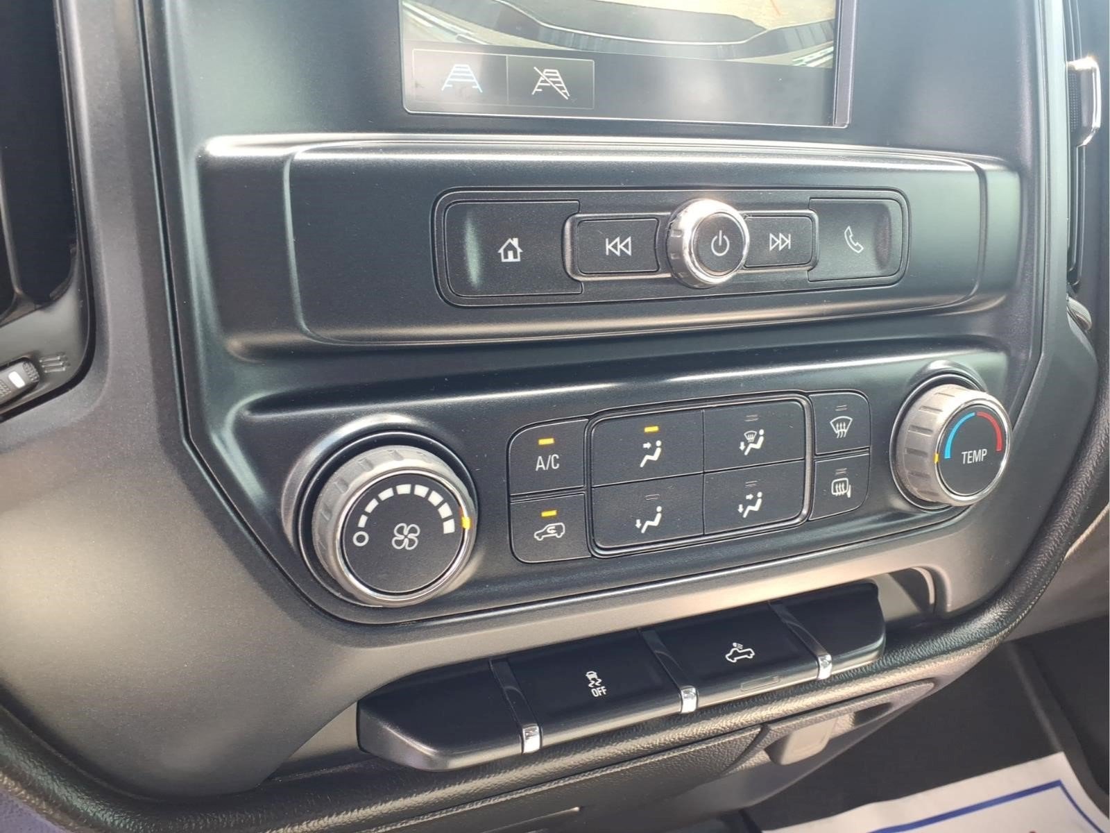 Used 2017 Chevrolet Silverado 1500 Custom w/ Trailering Package RWD image 12