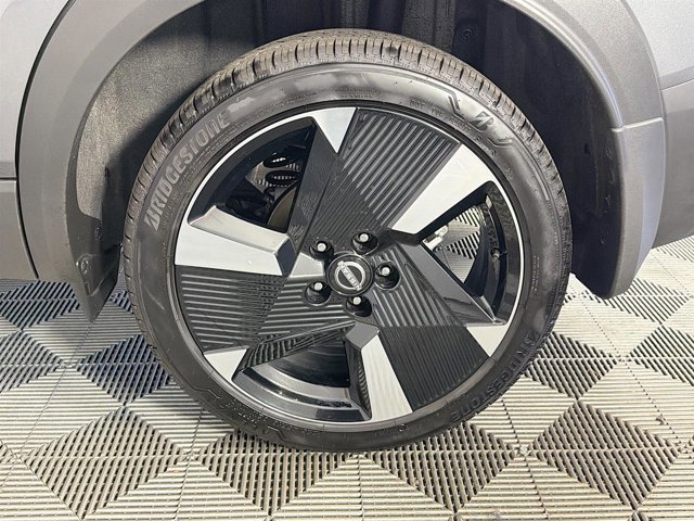 Certified 2026 Nissan Kicks SR w/ SR Premium Package image 29