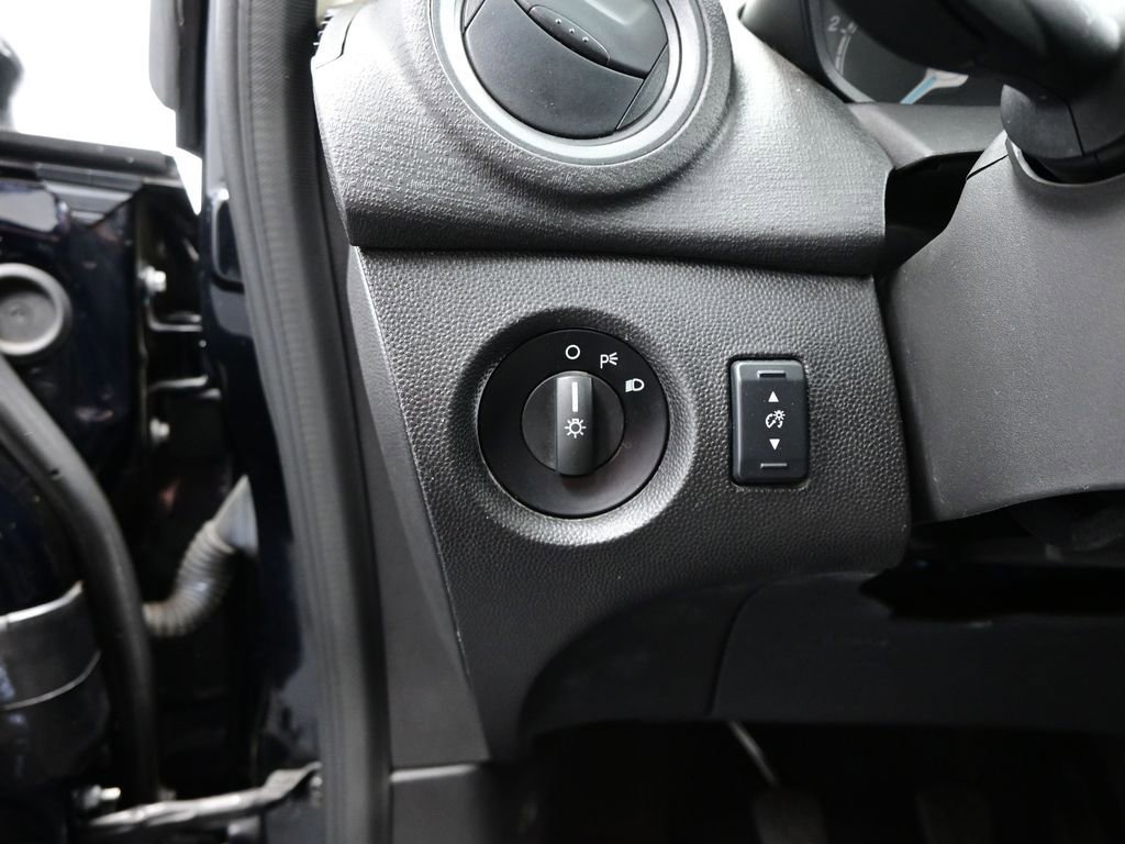 Used 2017 Ford Fiesta S image 10