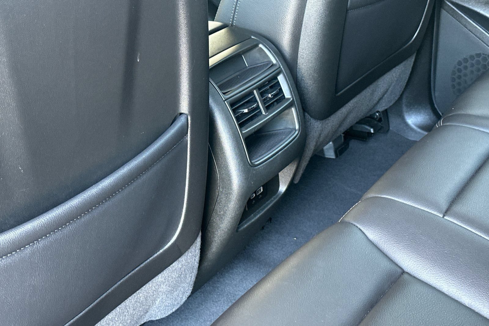 Used 2024 Cadillac XT5 Luxury FWD image 15