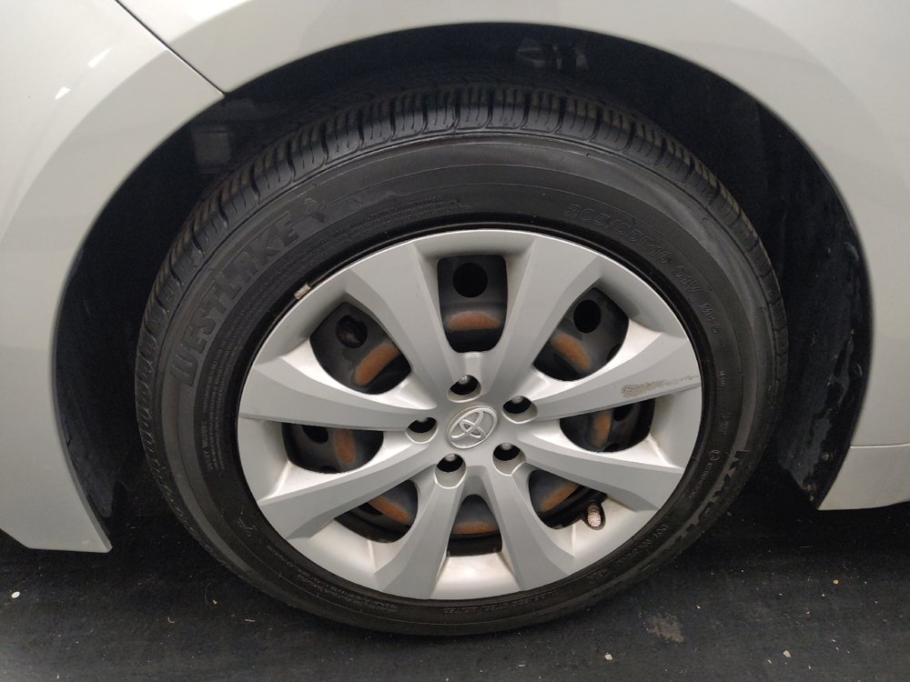 Used 2022 Toyota Corolla LE FWD image 31