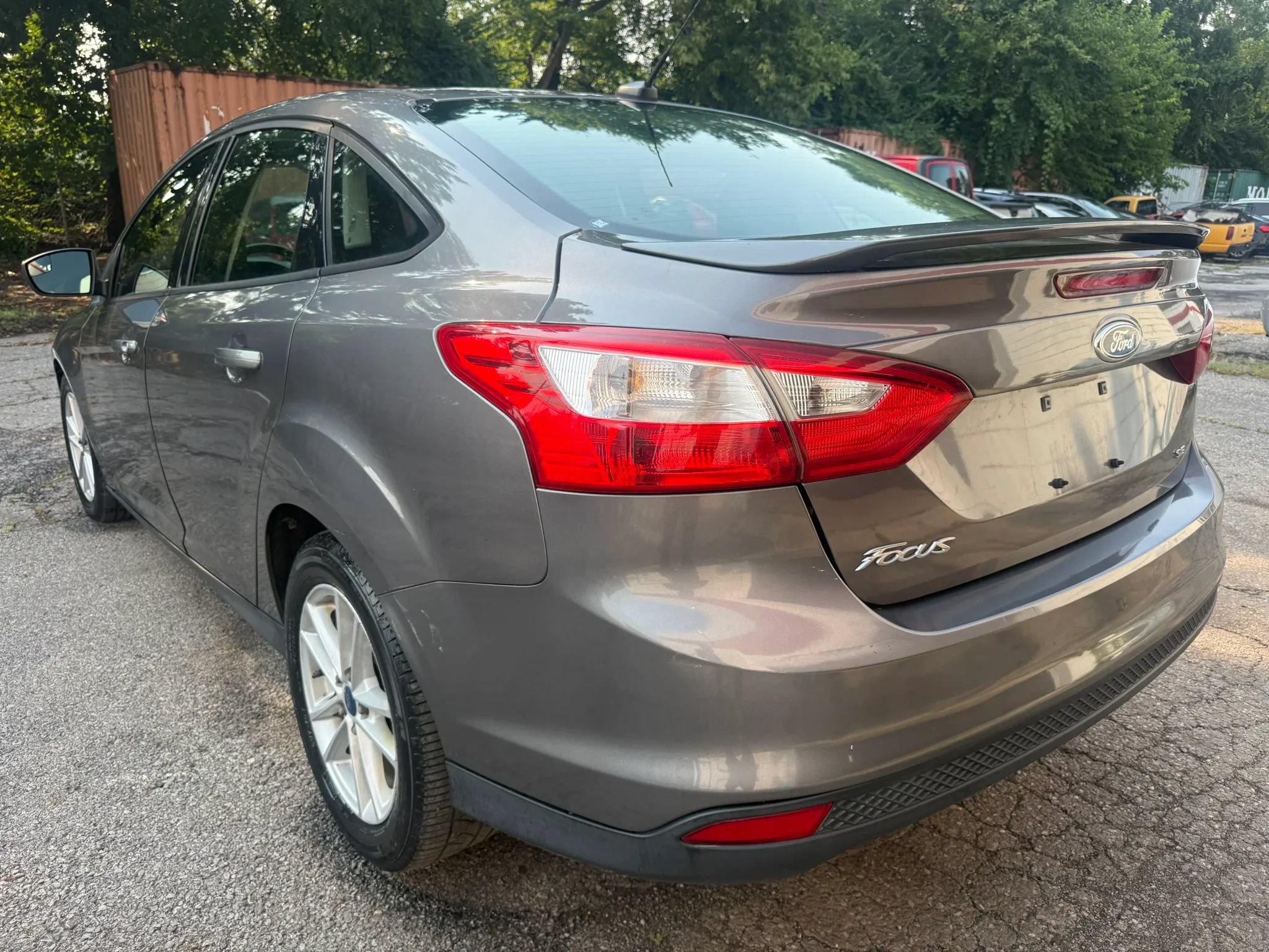 Used 2012 Ford Focus SE FWD image 7