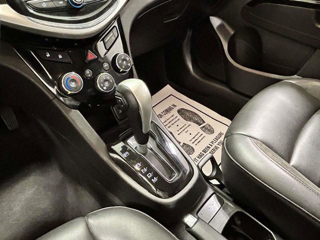 Used 2018 Chevrolet Sonic Premier image 17