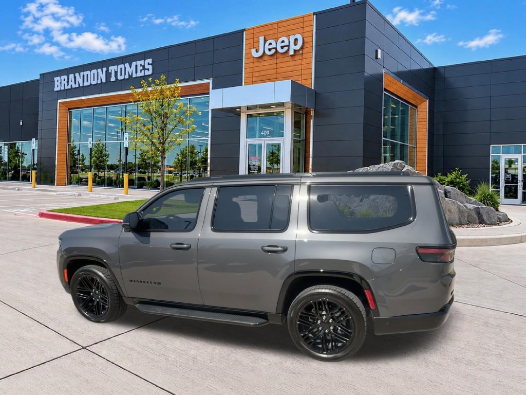 Used 2023 Jeep Wagoneer Series II RWD image 5