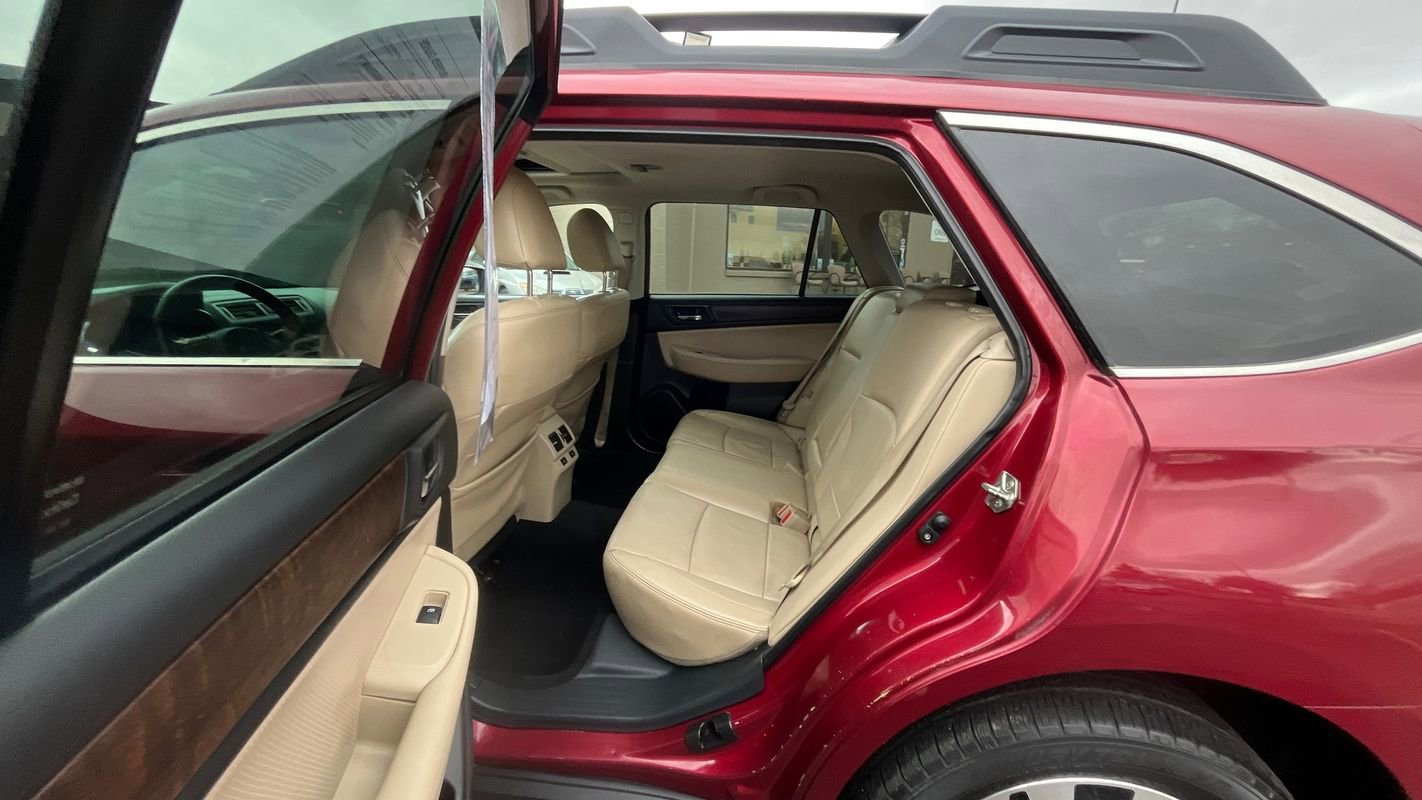 Used 2016 Subaru Outback 2.5i Limited image 21