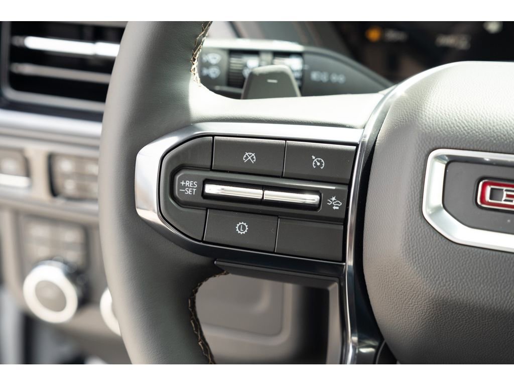 New 2026 GMC Yukon XL AT4 w/ AT4 Premium Package image 19