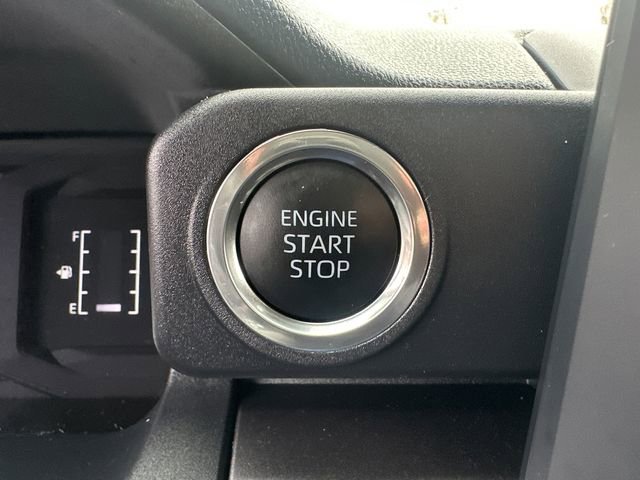 Used 2025 Toyota 4Runner SR5 image 37