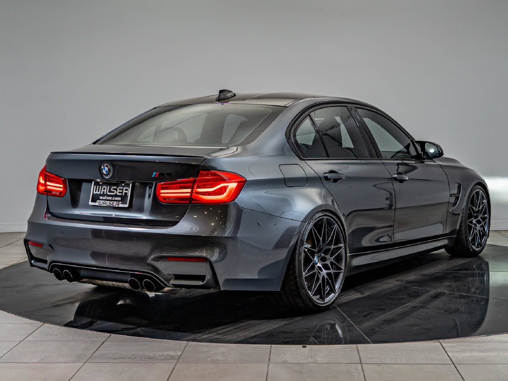 Used 2018 BMW M3 RWD image 5