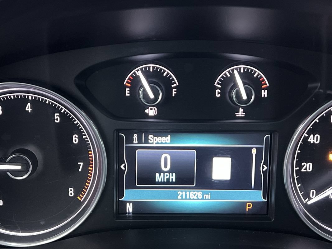 Used 2018 Buick Enclave Essence FWD image 15