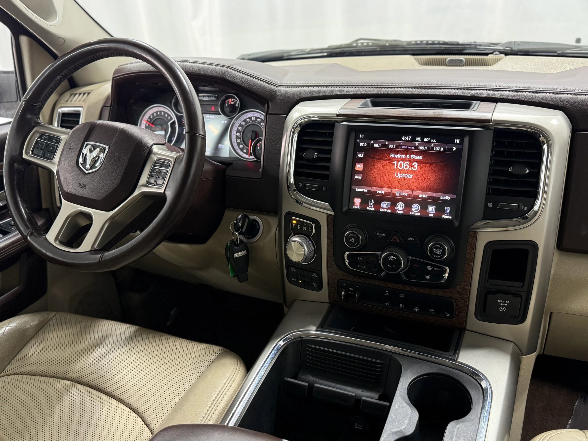 Used 2016 RAM 1500 Laramie image 14