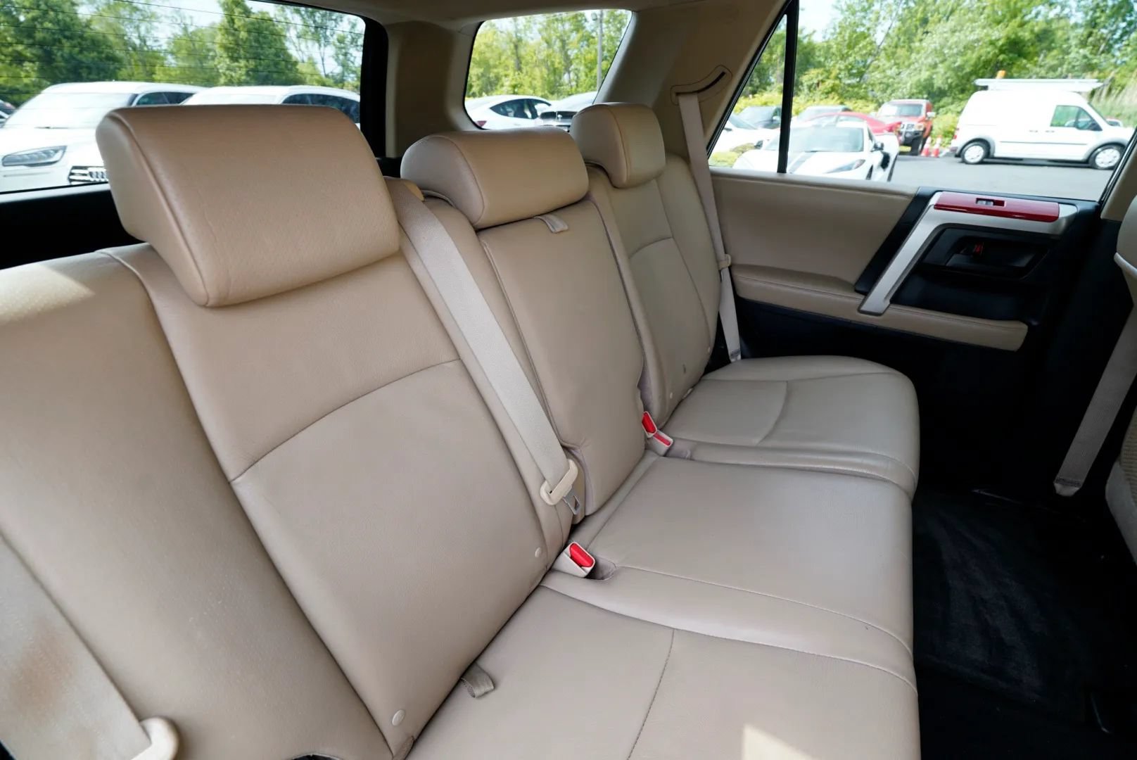 Used 2010 Toyota 4Runner Limited AWD/4WD image 36