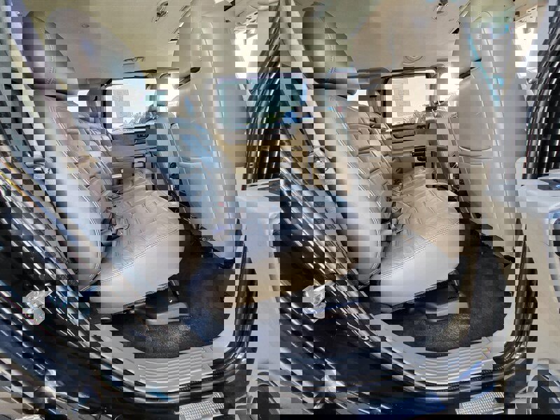 Used 2003 HUMMER H2 w/ Preferred Equipment Group image 11