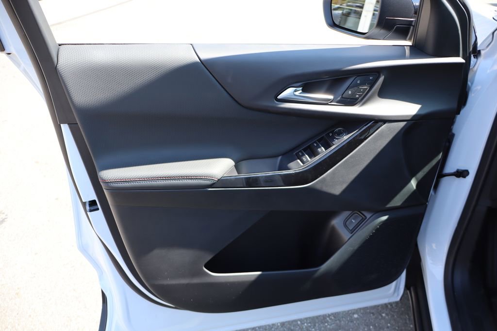 New 2026 Chevrolet Equinox RS w/ Convenience Package III image 8