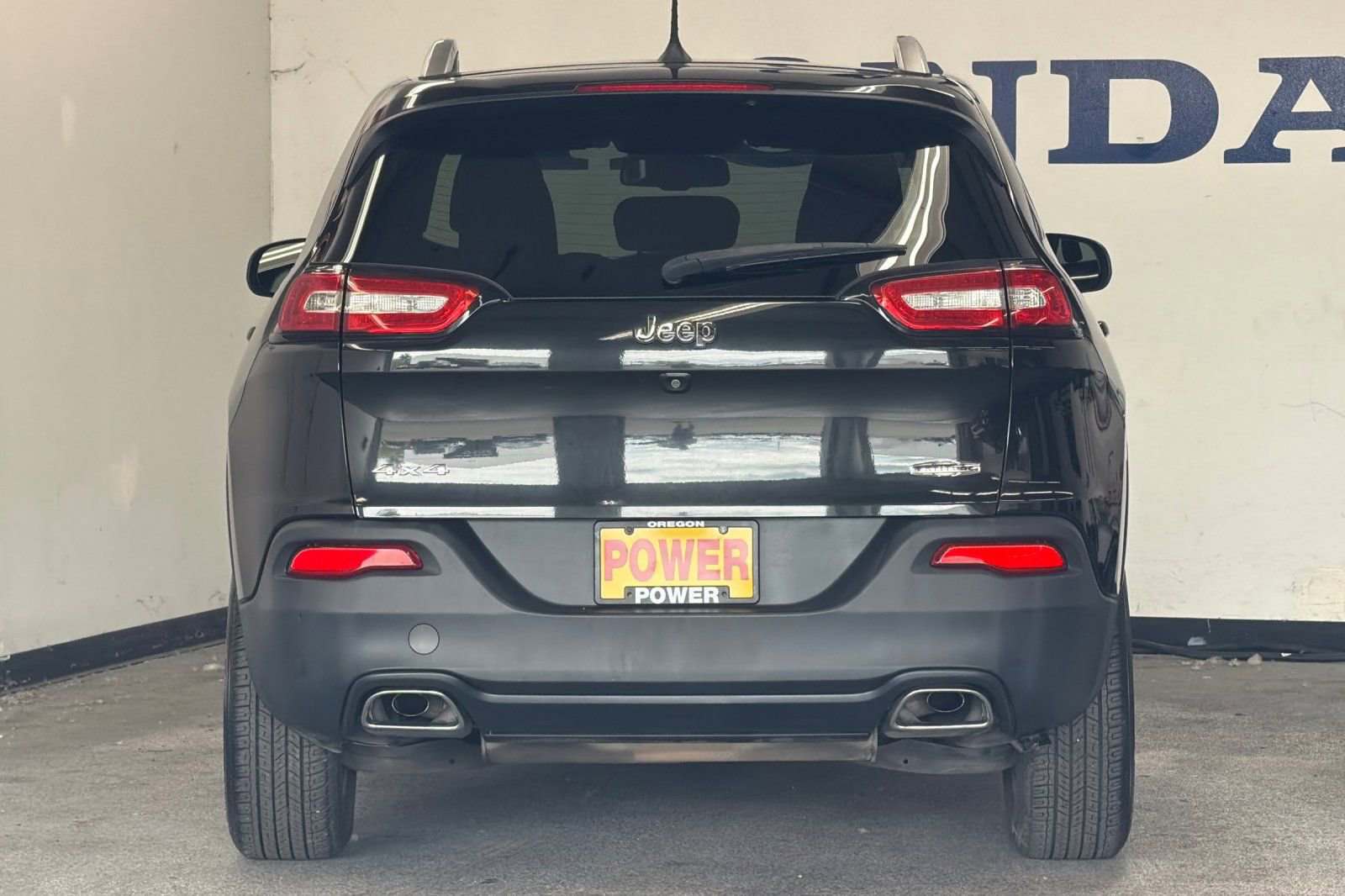 Used 2016 Jeep Cherokee Latitude w/ Comfort/Convenience Group AWD/4WD image 4