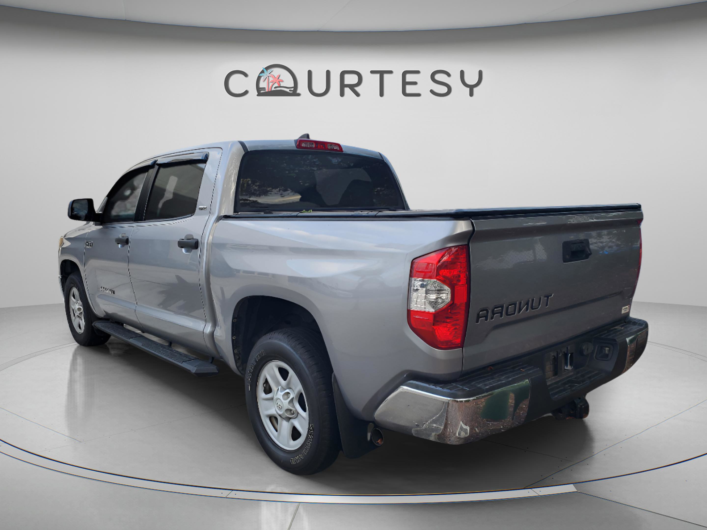 Used 2020 Toyota Tundra SR5 w/ SR5 Upgrade Package image 2