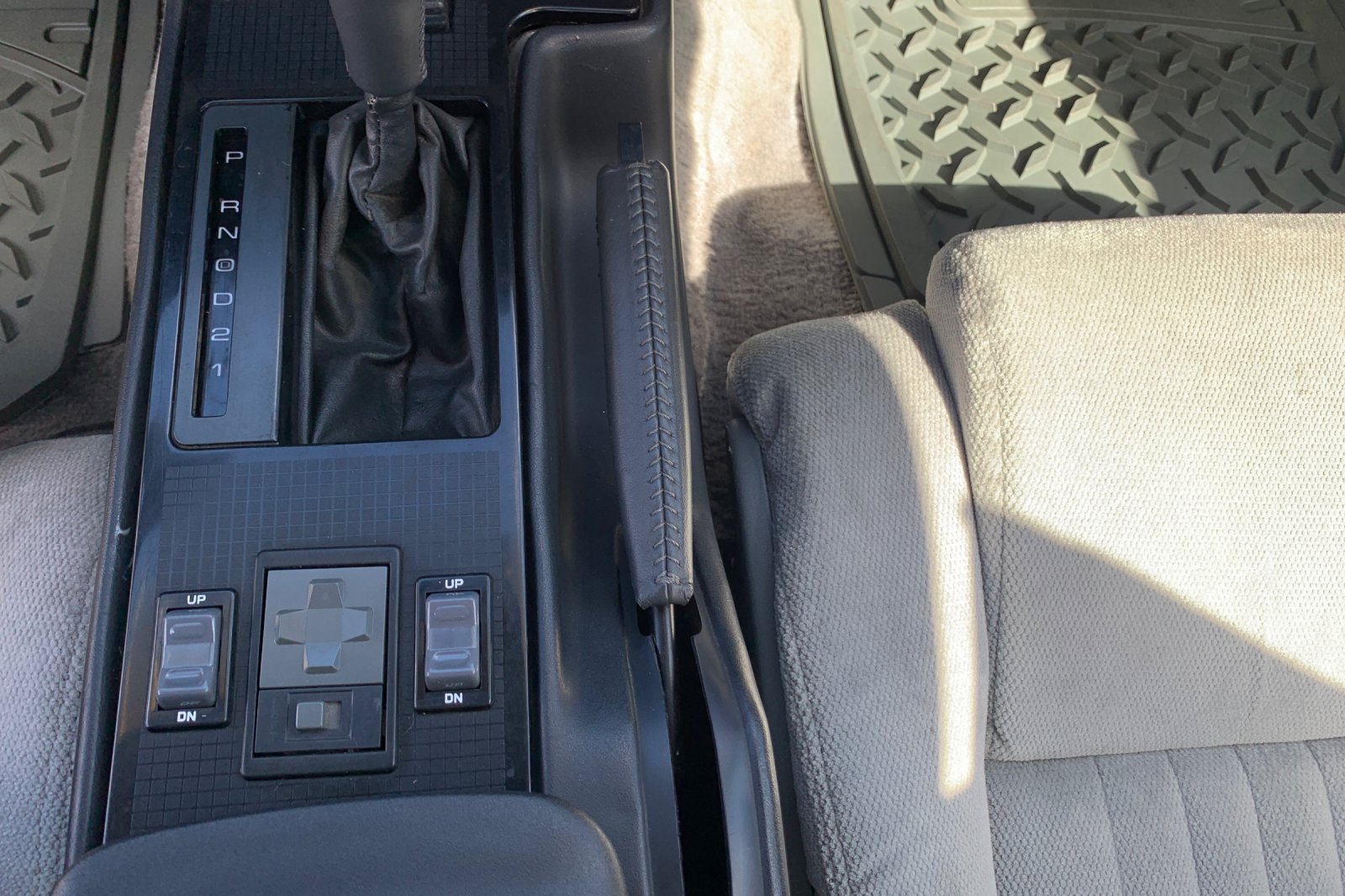 Used 1987 Pontiac Firebird Trans Am RWD image 86