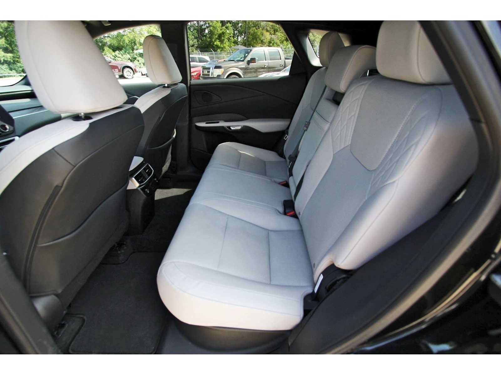 Used 2024 Lexus RX 350 Premium w/ Convenience Package FWD image 11