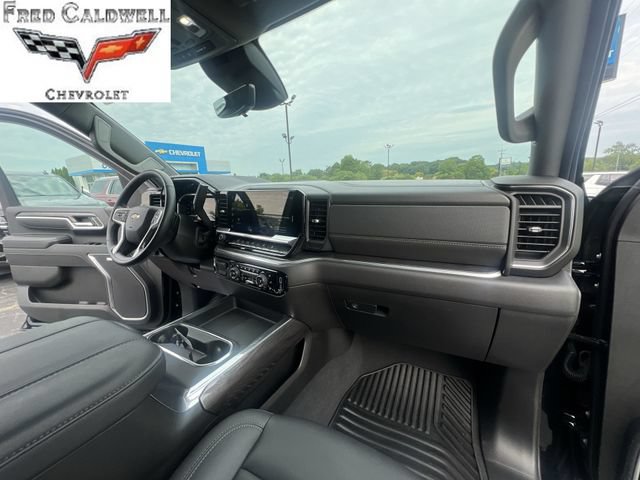 Certified 2025 Chevrolet Silverado 3500 LTZ w/ LTZ Premium Package AWD/4WD image 34