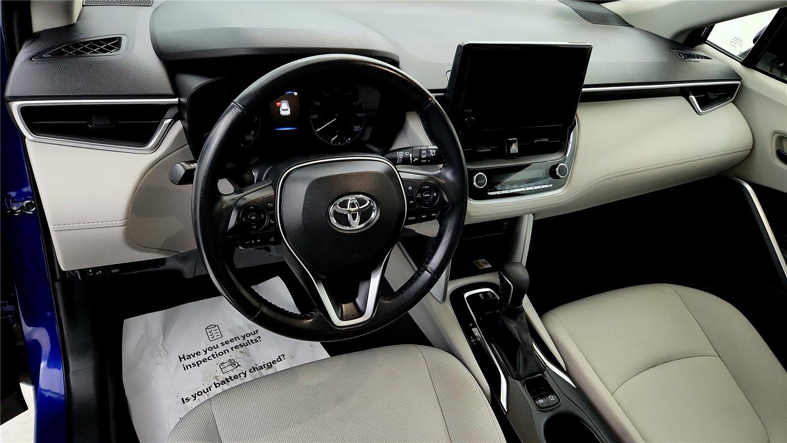 Certified 2023 Toyota Corolla Cross LE w/ Moonroof Package image 22