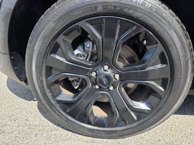 Used 2019 Ford Explorer Sport w/ Ford Safe & Smart Package AWD/4WD image 9