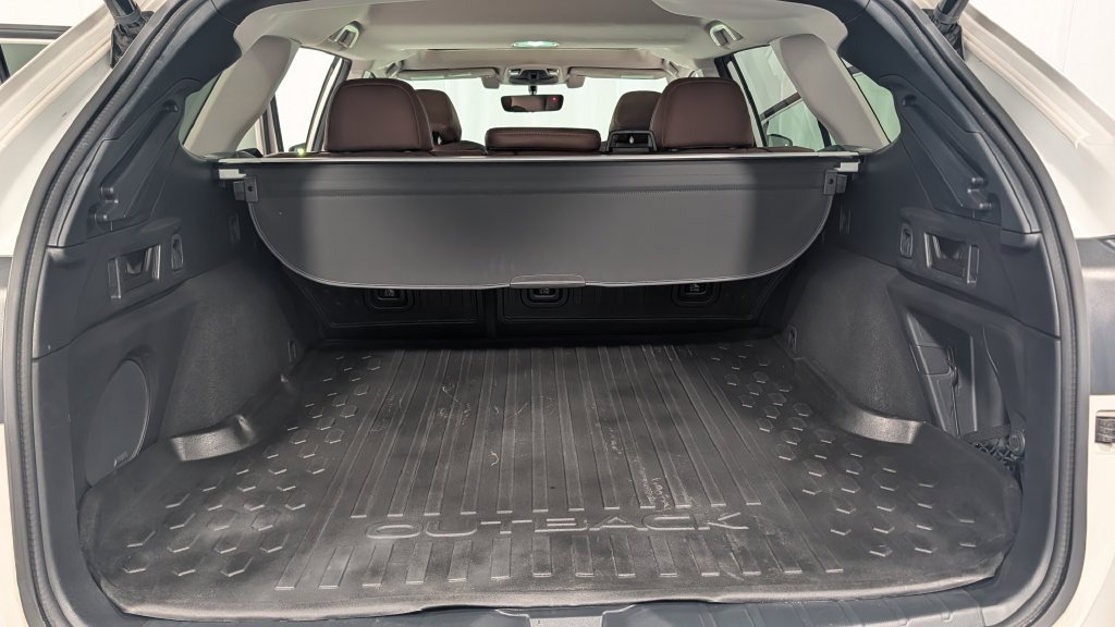 Used 2021 Subaru Outback Touring XT AWD/4WD image 26